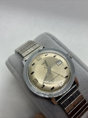 Timex Marlin vintage Watch Water Resistant - 1972. Running Well