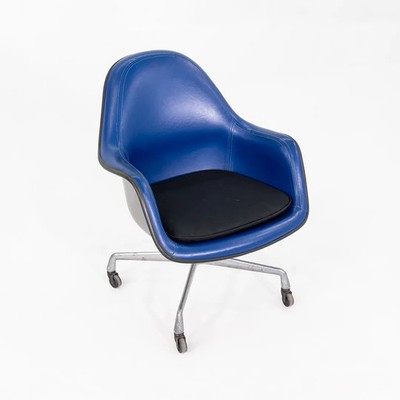 1983 Herman Miller Eames EC175 Fiberglass Desk Chair in Blue Naugahyde & Canvas