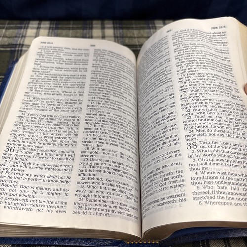 The Holy Bible Master Mason Edition (Blue Leather Cover, 1991) Heirloom Q6 - Picture 13 of 16