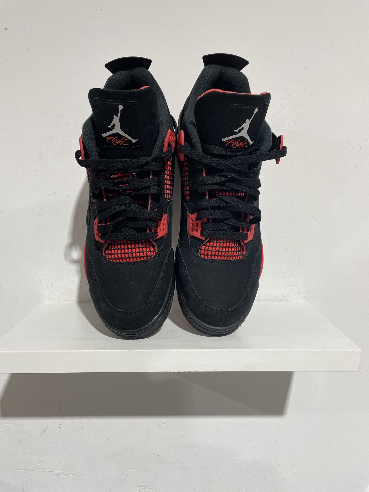 JORDAN 4 RETRO RED THUNDER SIZE 13 PREOWNED