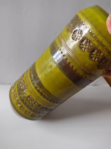 10" Aldo Londi Bitossi Vase, Ceramic, Chartreuse, Impressed, Signed - Picture 3 of 8