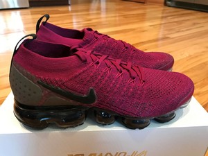 Nike Women's Air Vapormax Flyknit 2 Raspberry Black 942843 603 Size 6.5 | eBay