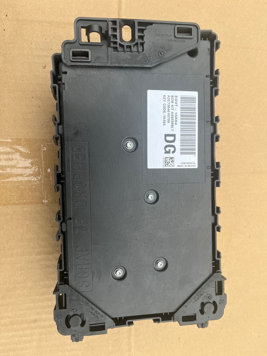2013-2016 Ford Fusion SE Hybrid 2.0L Multifunction Fuse Box