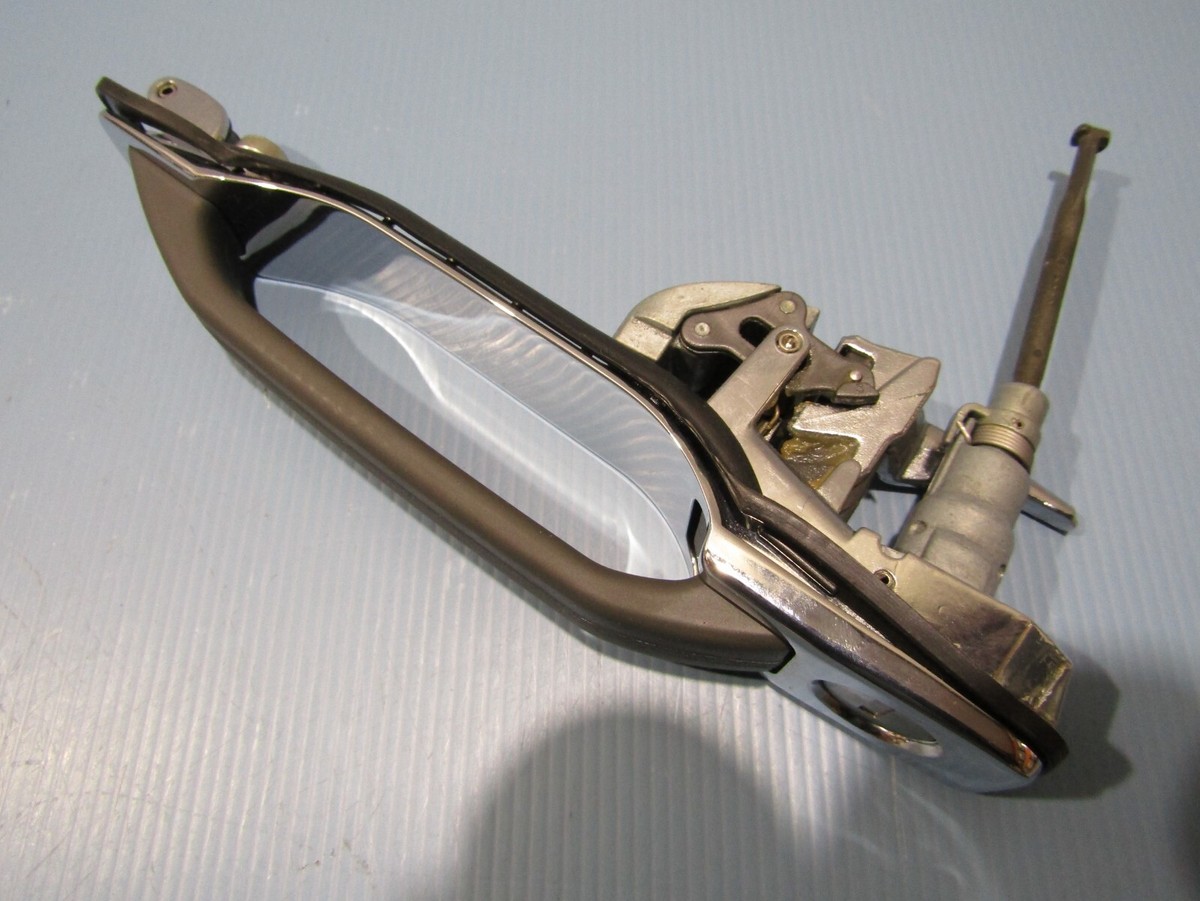 Mercedes SL R107 Front Left Exterior Door Handle Genuine  