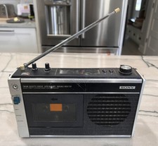 1970's Sony AM/FM Radio Cassette-Corder w/ Case Model CF-350 unknown if works