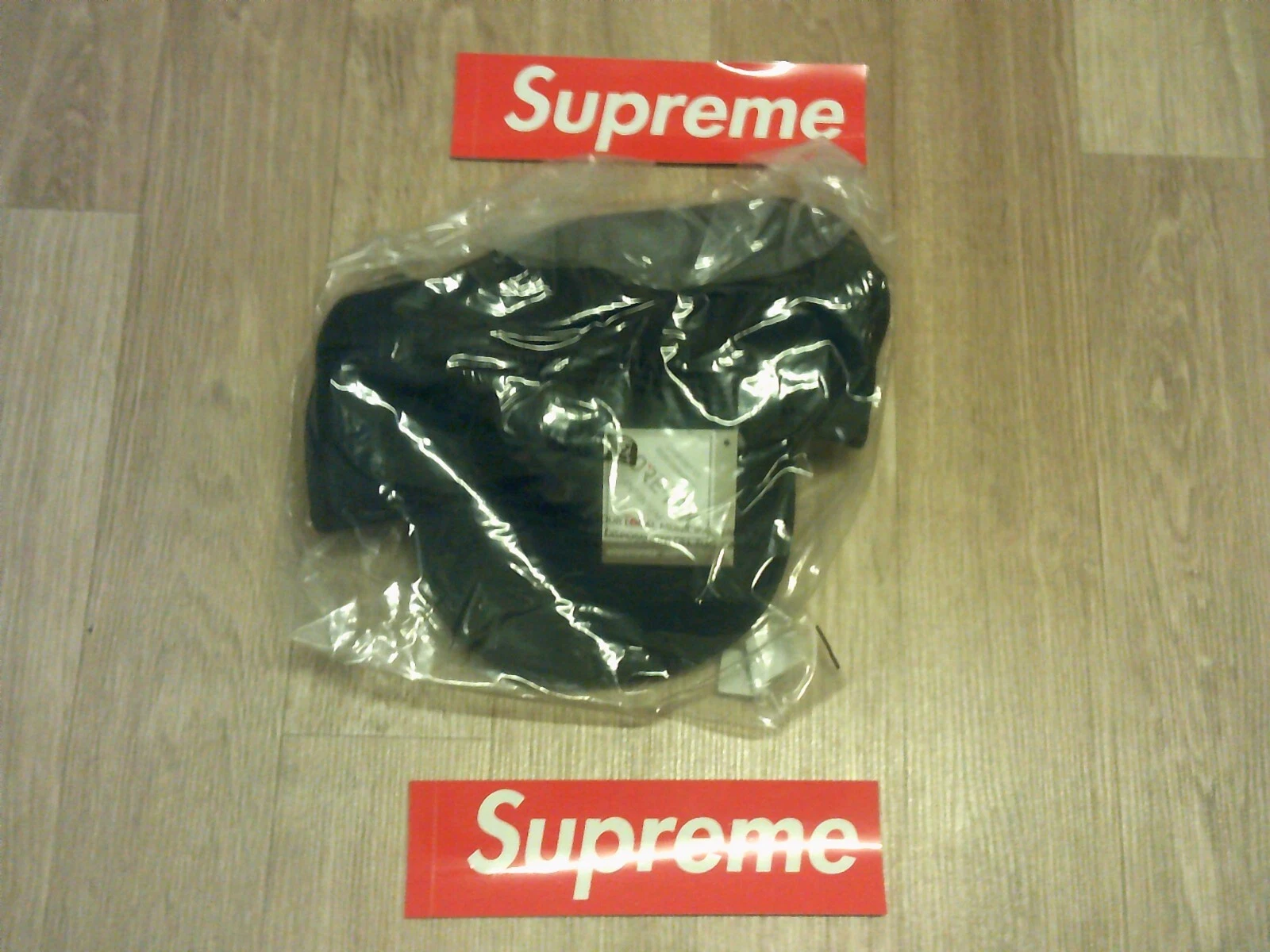 Supreme Windstopper six panneaux noir taille unique BNWT confirmé livraison dans le monde entier