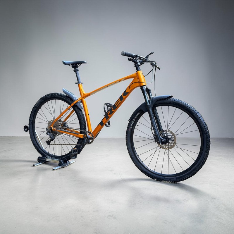 2021 Trek X-Caliber 7 — XXL (23") frame, 29" wheels