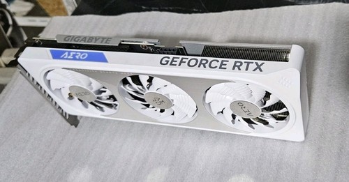 GIGABYTE GeForce RTX 4060 AERO OC WHITE 8GB GDDR6 Graphics Card