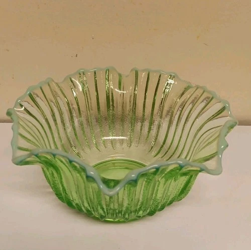 Vintage L.E.Smith Depression Spring Green Opalescence Trim Ribbed Bowl c.1940'S