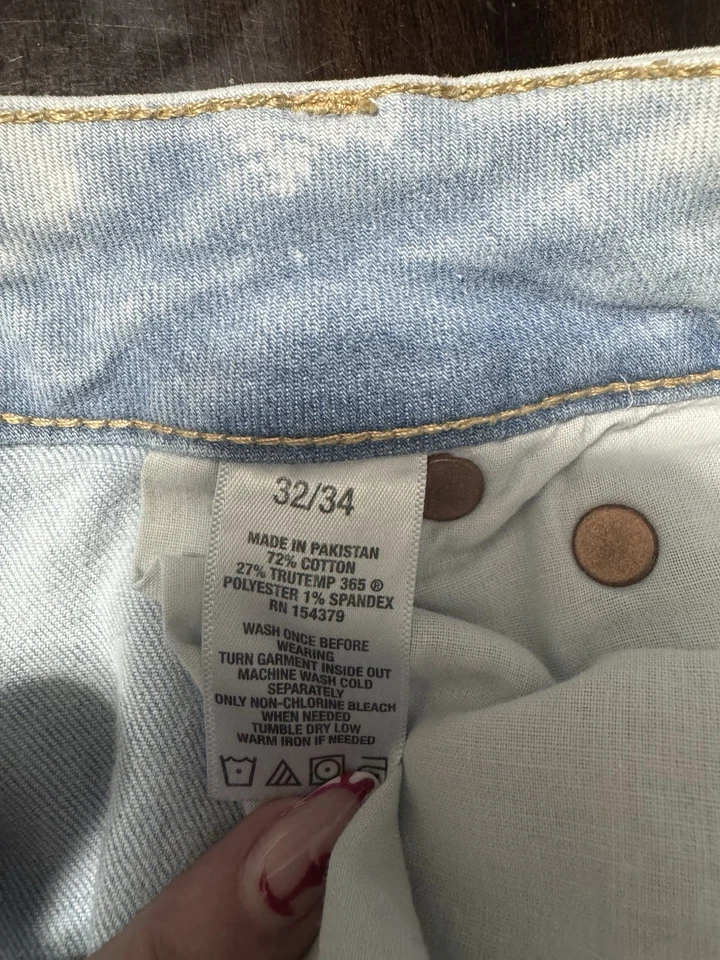 Pantalones de mezclilla Aero para hombre ajustados desgastados lavado ligero talla 32x34 Foto 3 de 3