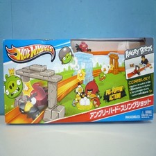 Hot Wheels Angry Birds SlingSASARAt HOTWHEELS