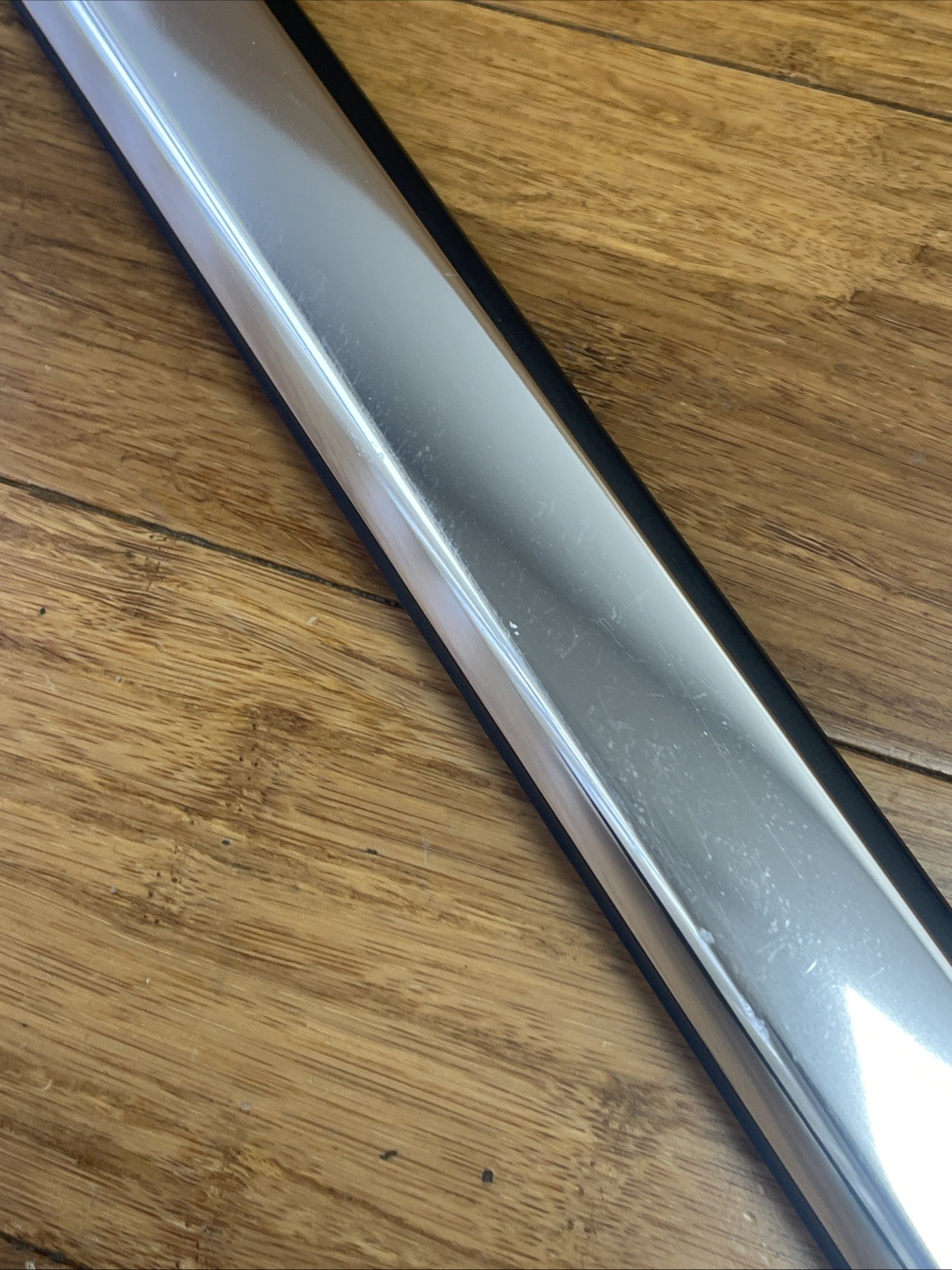 2012-2023 Rolls Royce Dawn RR6 Right Door Trim Outer Weatherstrip OEM *NOTE*