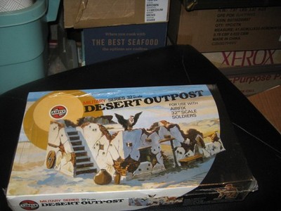 Mint in box in shrink Airfix Desert Outpost Kit in Box 1/32 #51508-7