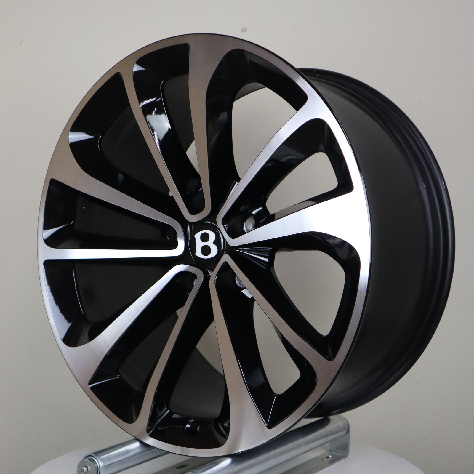 BENTLEY BENTAYGA 21" WHEEL 36A601025L RIM 21x10.0 OEM BLACK / DIAMOND CUT FINISH