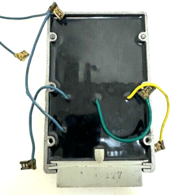 Standard Motor Products NEW Ignition Module  Igniter LX-338. (COSMETIC DETAILS)