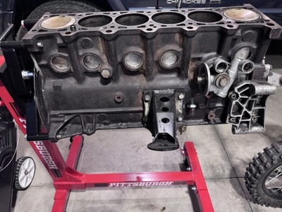BMW E30 M20B25 Engine Block