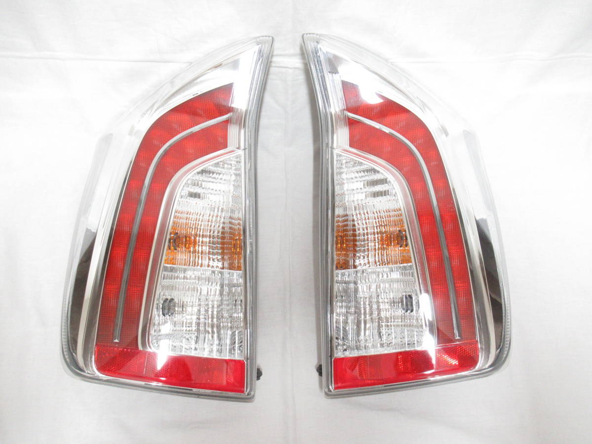 プリウス30のテールライト Prius 30 Tail Light トヨタ プリウス PRIUS 30 35系 テールランプ 赤白 ファイバー