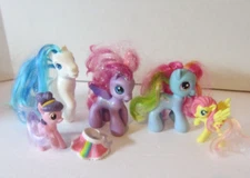 5 My Little Ponies from 2003 - 2008 w/ Skirt- Used-(809D1)