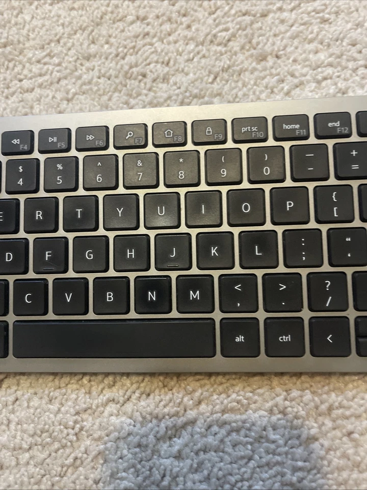 Dell KB7120Wc Wireless Slim Keyboard Tested Working Good Condition No USB Dongle - Image 3 of 4