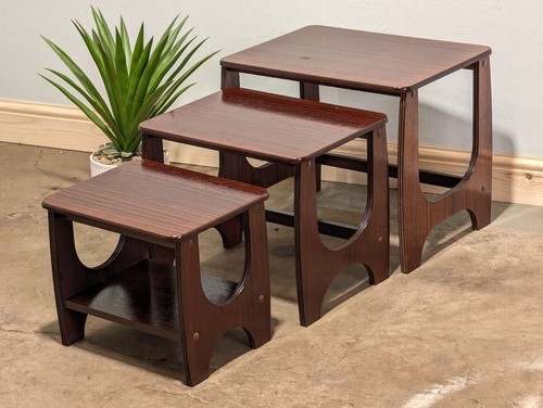 Vintage Teak Nest of Tables Mid Century Modern Mahogany Coloured Dark Wood. - Picture 1 of 11