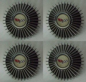 82 CORVETTE ALUMINUM WHEEL CENTER CAP SET HUB CAP SET