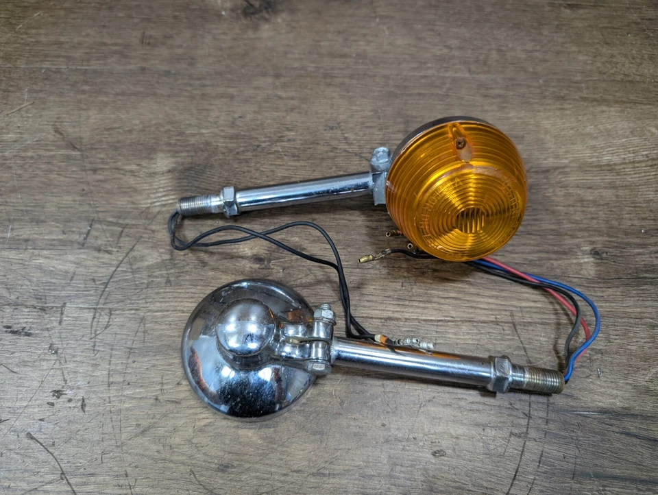 Honda cm400A 1979 intermitentes delanteros izquierdo derecho luces - 33450-413-881 Foto 4 de 4