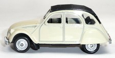 Citroen 2CV Ente Modellauto ca. 6-7 cm beige / geschlossen aus Metall Spritzguss