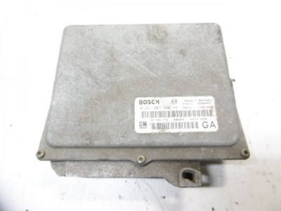 OPEL SINTRA MOTORCOMPUTER 2.2 16V X22XE 90505778 0261203548 / AU 41552