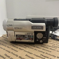 Hitachi VM-H765LA Hi8 8mm Camcorder Video Camera VCR Player No Charger 