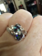 Sterling Silver Ring Size 8 w Oval Alexandrites  2 crystals Beautiful Brand New
