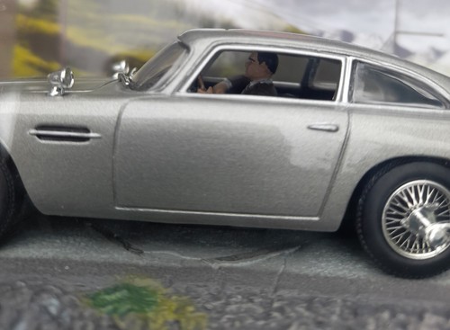 Auto James Bond DB5 Aston Martin pressofusa Goldfiger Fabbri Ltd 2011 - Foto 5 di 5