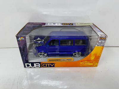 Jada Dub City 2001 Chevy Astro Van Blue 1:24 Diecast KMC Wheels 20