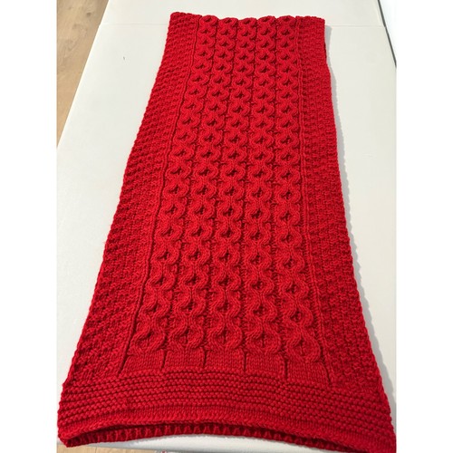 Red Knit Table Runner, Textured Accent, Handmade Look, Woven Design - Picture 2 of 7