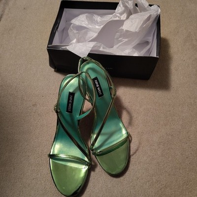 Nine West Style Isaw3 Medium Green Strappy Heels Size 9