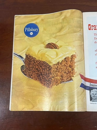 1961 8/18 Life Magazine baseball Mickey Mantle Roger Maris New York Yankees GOOD - Picture 3 of 12