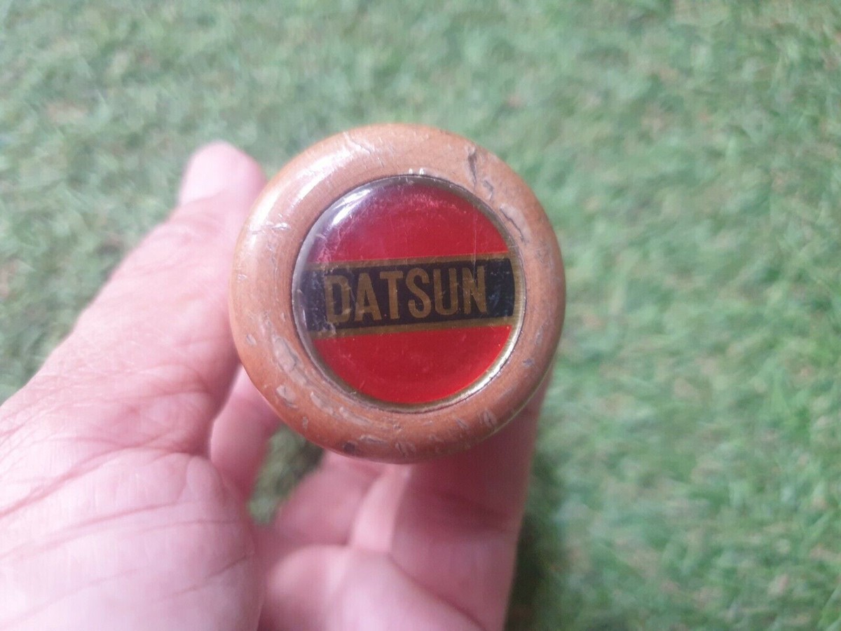 rare Vintage Datsun Retro wood shift knob Thread Size 8.5mm