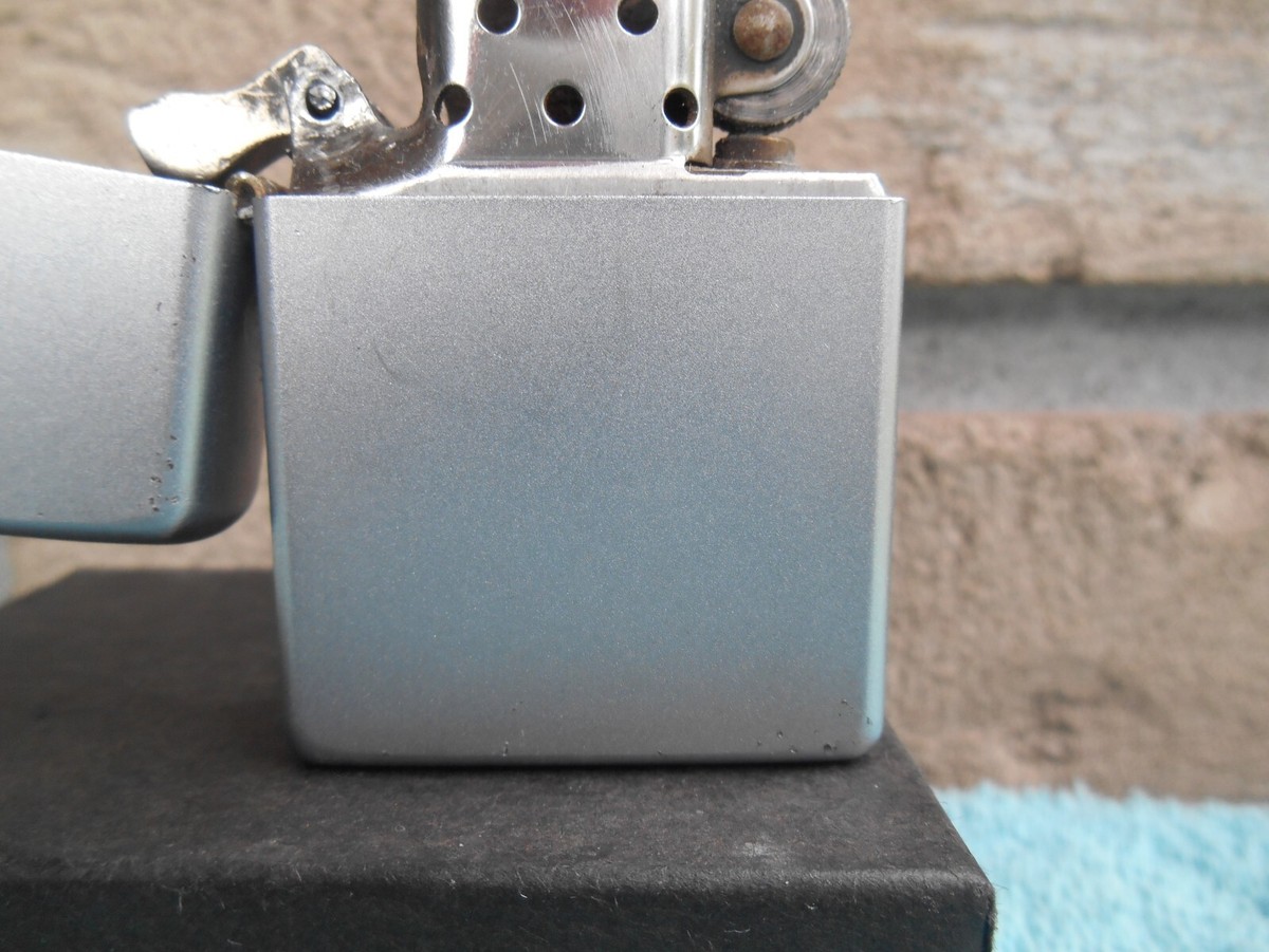 RETRO ZIPPO 2006 E-06 SATIN CHROME FLIP TOP CIGARETTE LIGHTER