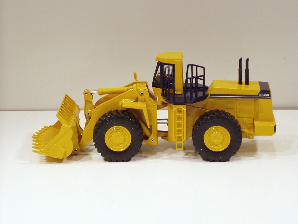 Komatsu WA800 Wheel Loader - 1/50 - Joal #198 - MIB | eBay Komatsu WA800 Wheel Loader - 1/50 - Joal #198 - MIB | eBay