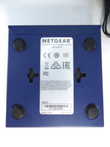 Netgear ProSafe GS105 v5 5-Port External Switch with Power Cord - Picture 2 of 5