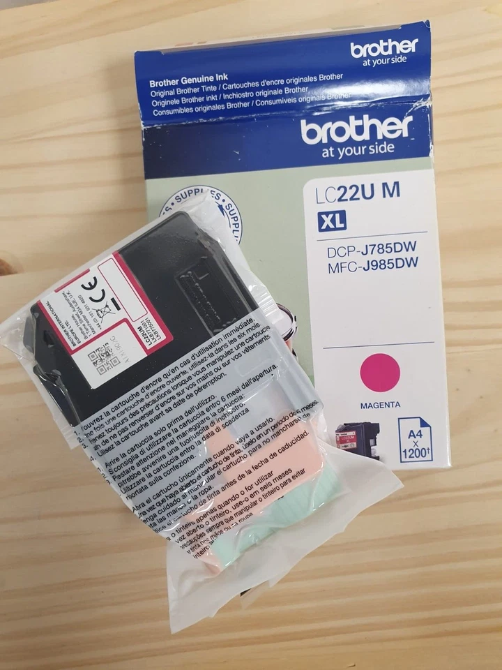 Brother - Magenta - Cartouche d'encre LC22U M XL pour imprimante jet d'encre - Photo 2/2