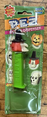PEZ Halloween WITCH Dispenser Damaged Packaging FR5E