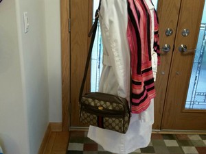 gucci ophidia gg supreme shoulder bag