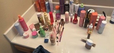 Assorted Mixed Lot Makeup & Skincare w/ Brushes,