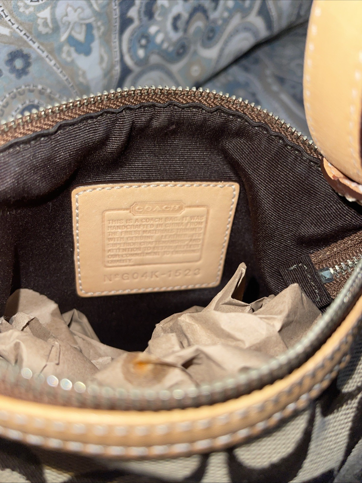 ​Vintage 2004 COACH Signature Demi Pouch Baguette Y2K Khaki Tan Tassel Bag 1523 image 7