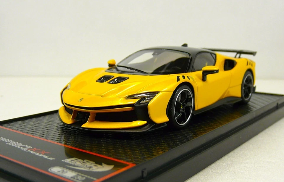 FERRARI SF90 XX Stradale Giallo Tristrato LTD BBR MODELS 1:43 - Immagine 2 di 4