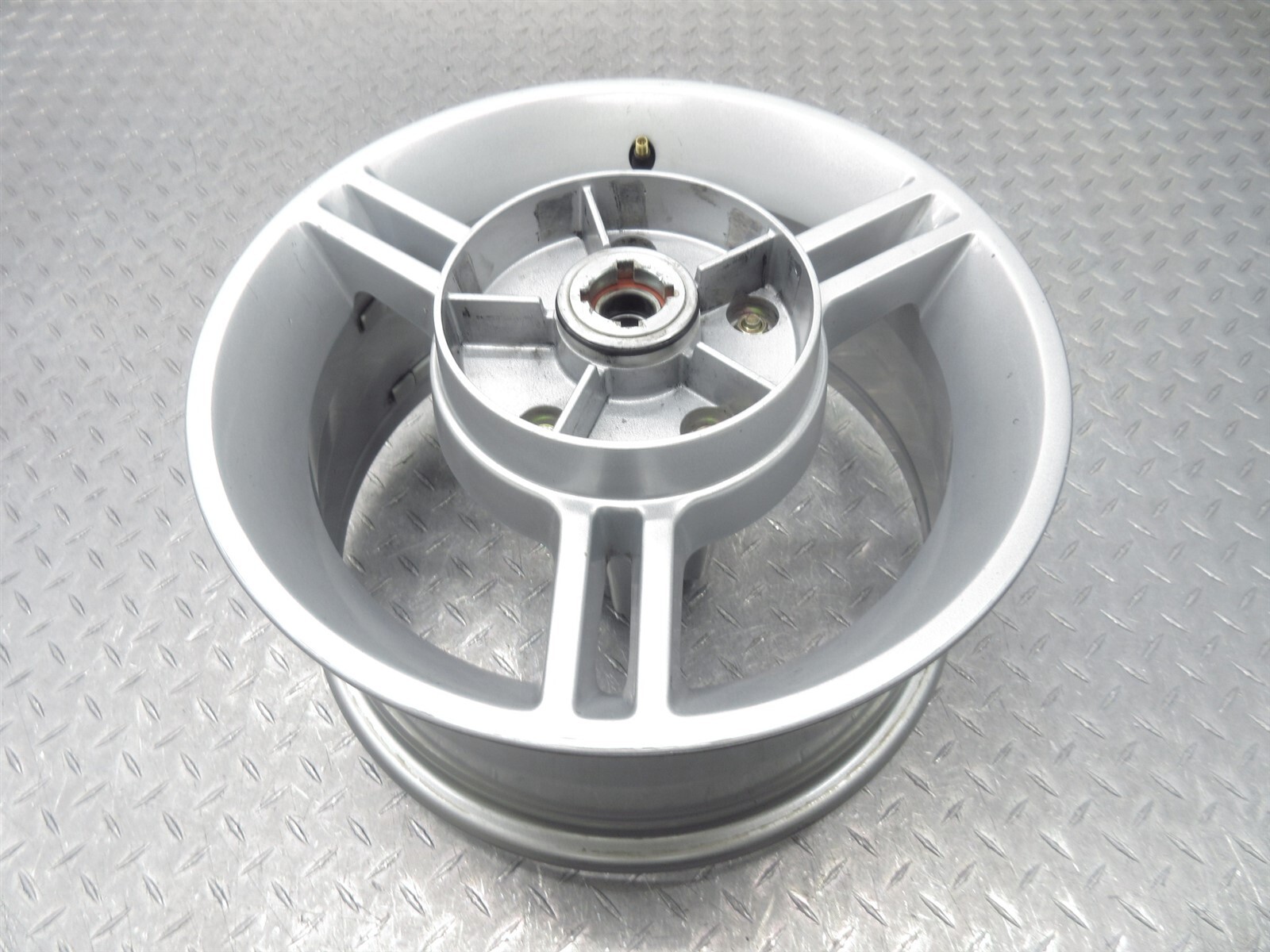 2008 Can-Am Spyder GS 990 Rear Back Wheel Rim 15x7 Straight True Video OEM
