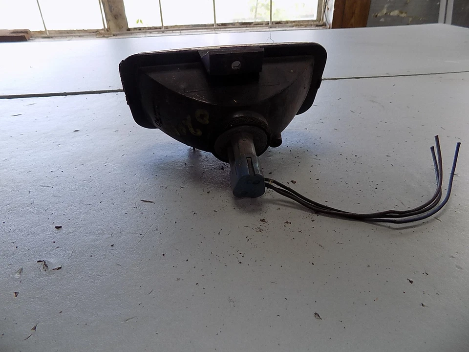 Luz antiniebla convertible 94 95 96 97 Oldsmobile Cutlass Supreme Foto 2 de 3