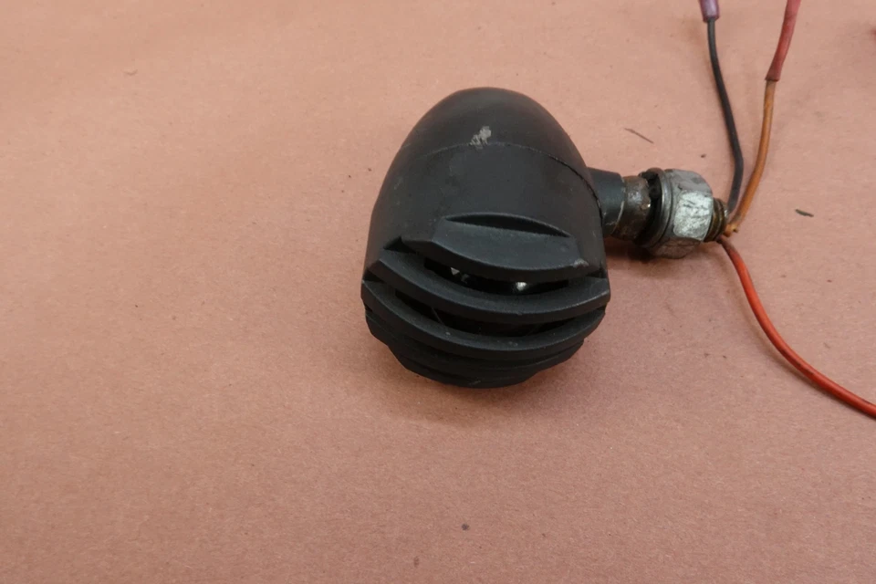 2018-2024 Harley Davidson Street Bob FXBBS Turn Signal Lights Indicator - Image 2 of 4