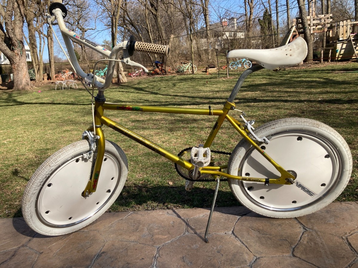 自転車本体 VINTAGE 80's Huffy BMX s-l1200.jpg