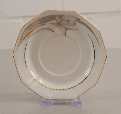 Soucoupe en porcelaine Winterling Marktleuthen décor floral gris or bordure d... - Photo 1/4